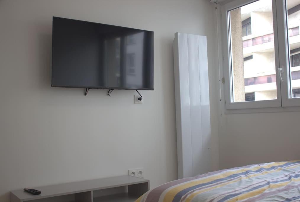 Studio Paris Sud A Cote Du Metro Daire Villejuif Dış mekan fotoğraf