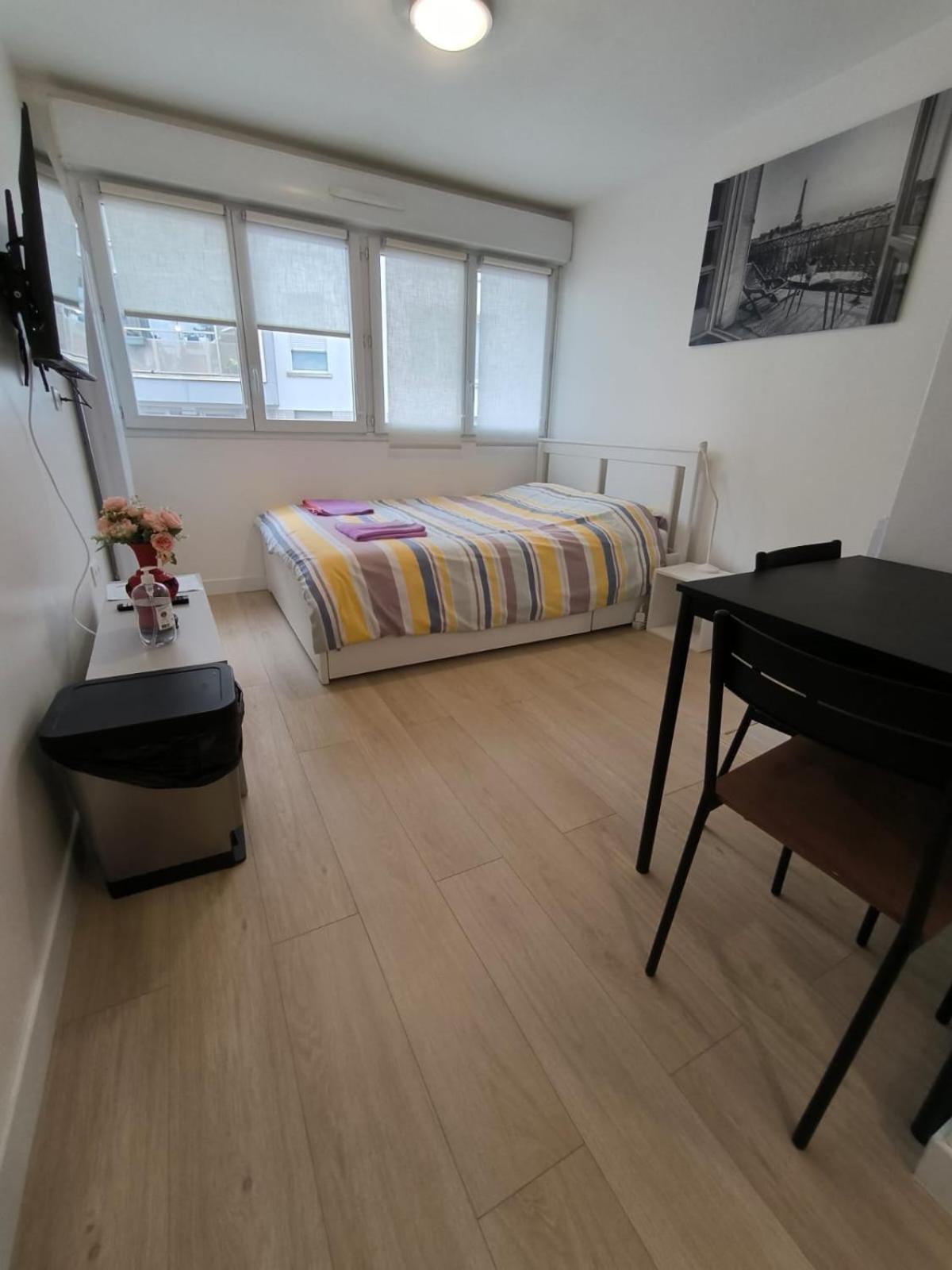 Studio Paris Sud A Cote Du Metro Daire Villejuif Dış mekan fotoğraf